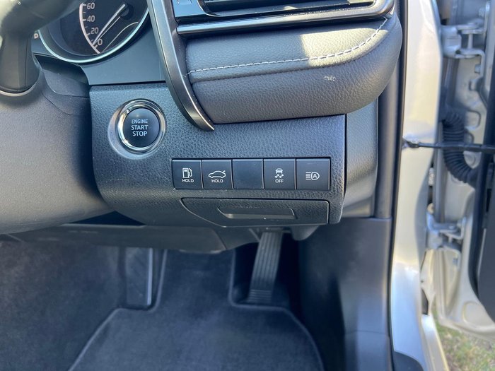 2020 Toyota Camry SX