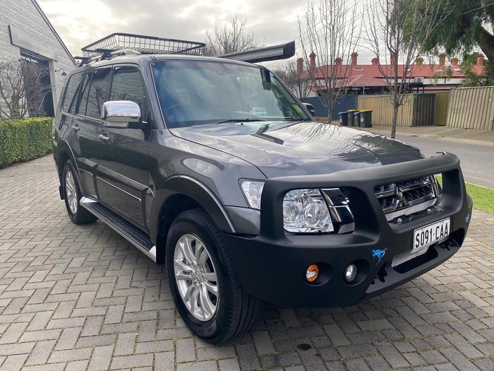 2018 Mitsubishi Pajero