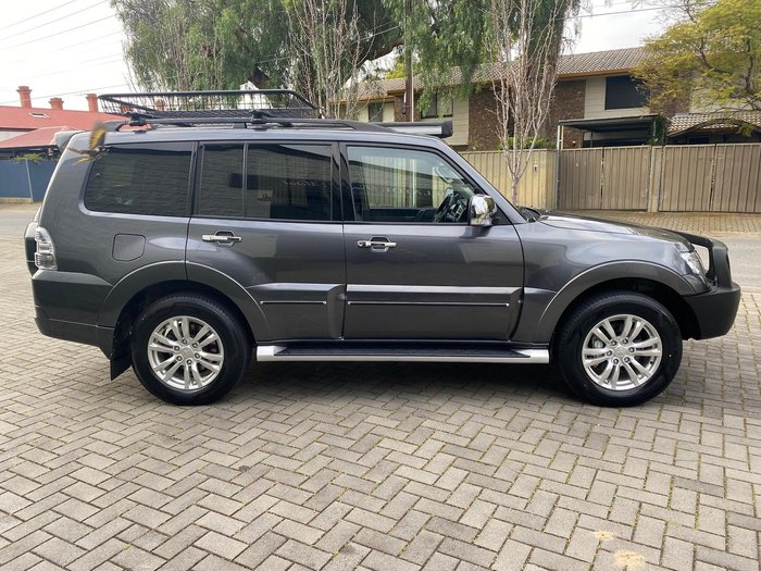2018 Mitsubishi Pajero Exceed