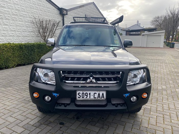 2018 Mitsubishi Pajero Exceed