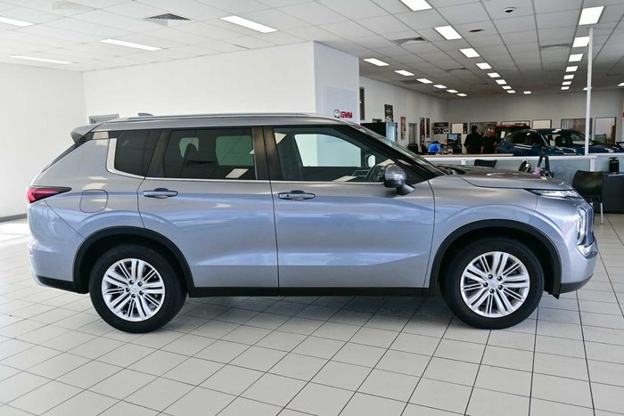 2021 Mitsubishi Outlander LS