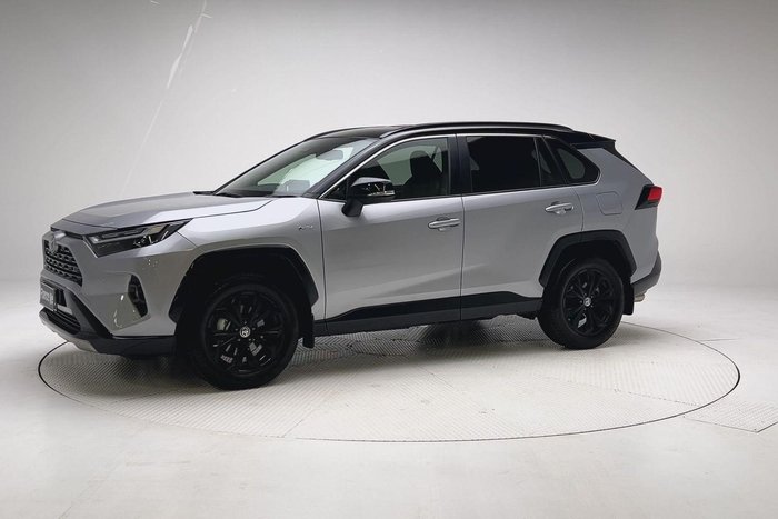 2025 Toyota RAV4 XSE