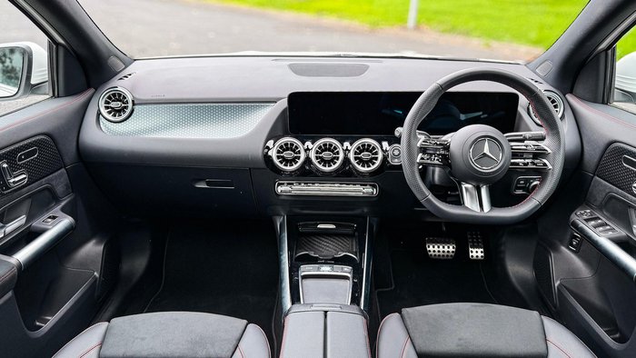 2025 Mercedes-Benz GLA-Class GLA200