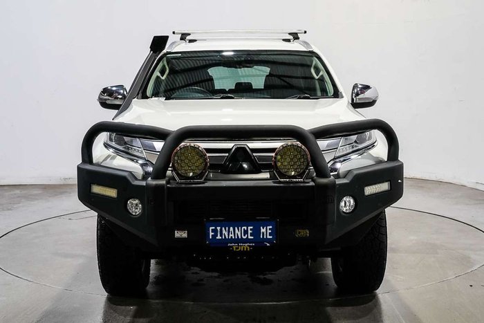 2022 Mitsubishi Pajero Sport GLS