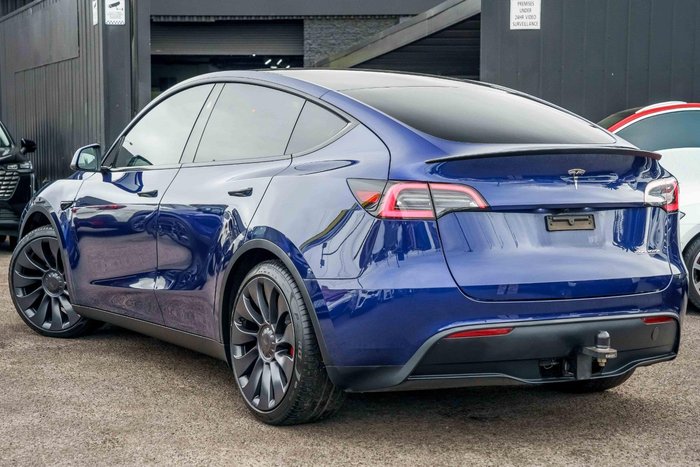2025 Tesla Model Y Performance