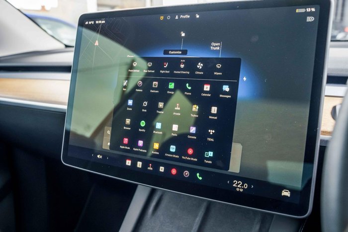 2025 Tesla Model Y Performance