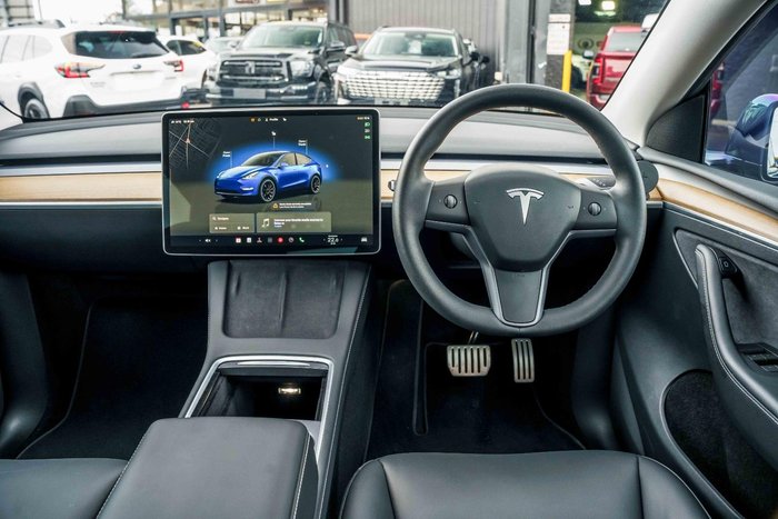 2025 Tesla Model Y Performance