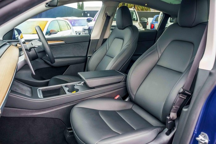 2025 Tesla Model Y Performance
