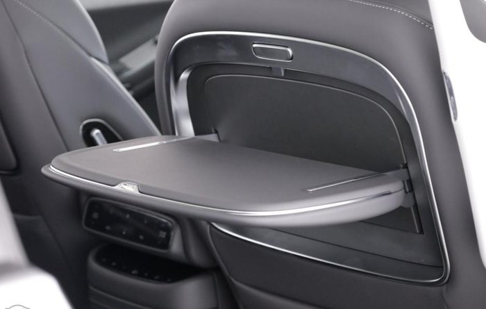 2026 XPeng X9 Standard Range
