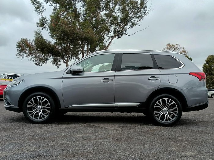 2016 Mitsubishi Outlander LS