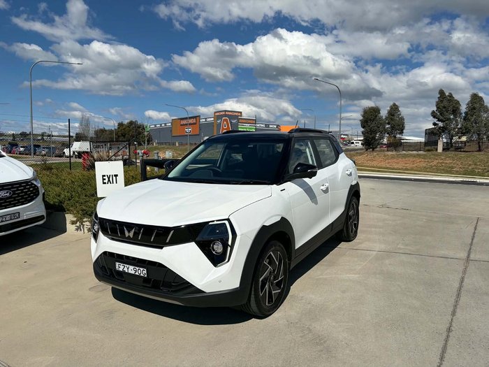 2026 Mahindra XUV3XO AX7L
