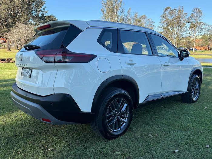 2024 Nissan X-TRAIL ST