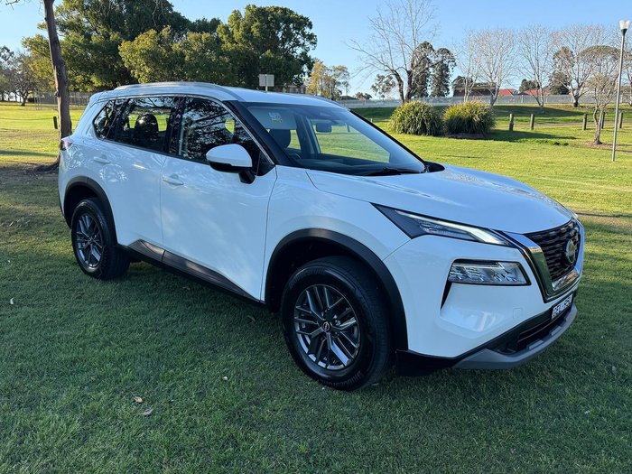 2024 Nissan X-TRAIL ST