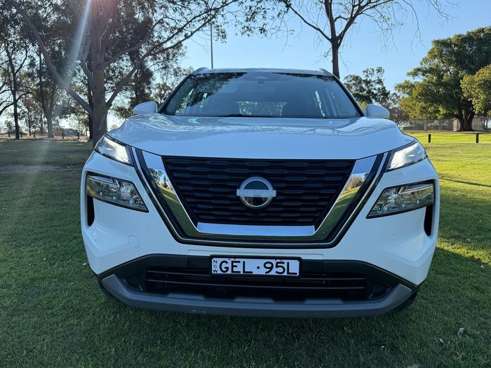 2024 Nissan X-TRAIL ST