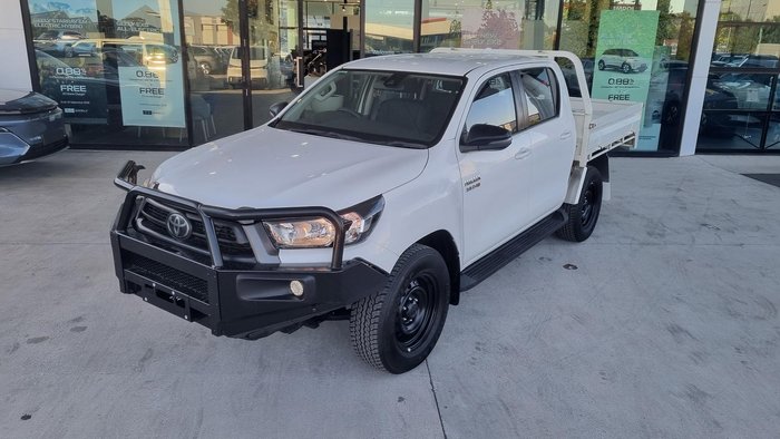 2023 Toyota Hilux SR