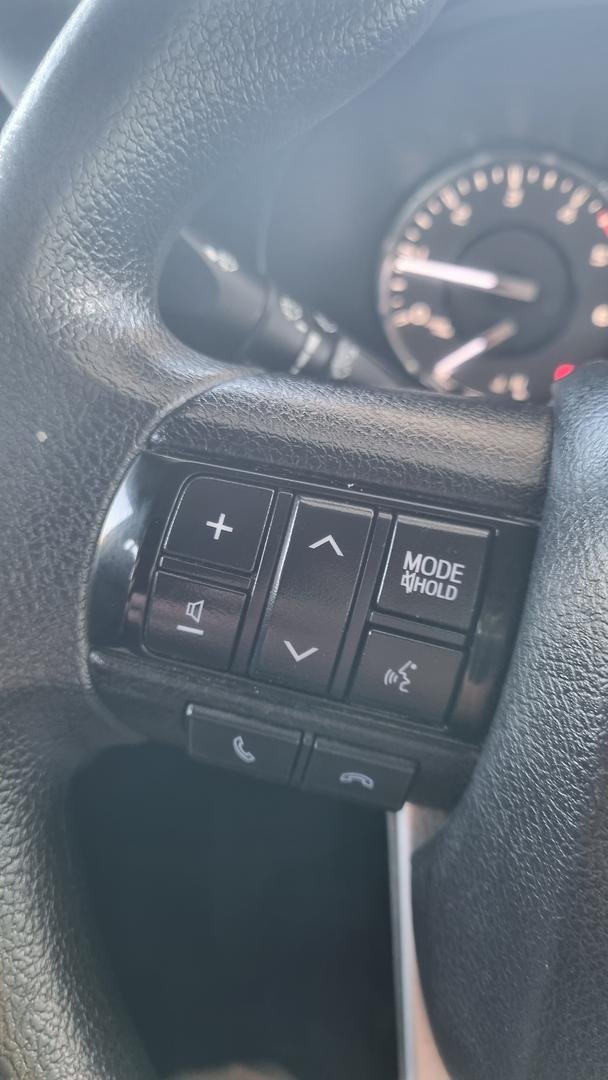 2023 Toyota Hilux SR