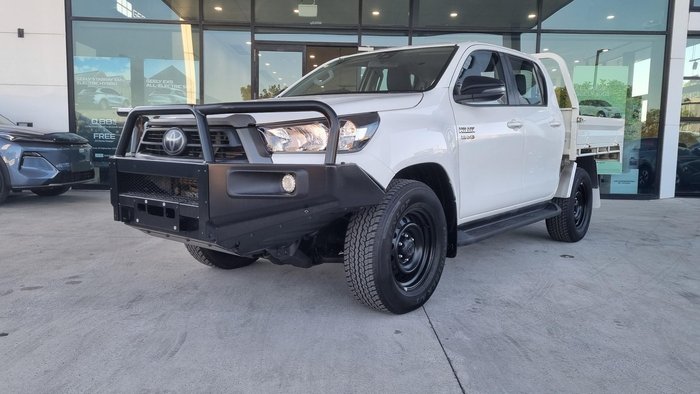 2023 Toyota Hilux SR