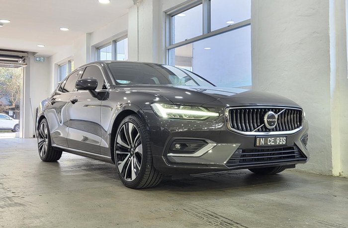 2022 Volvo S60