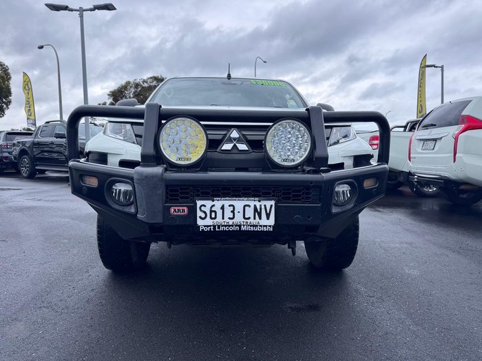 2022 Mitsubishi Triton GLX
