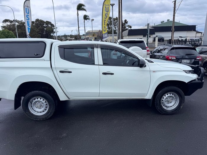 2022 Mitsubishi Triton GLX