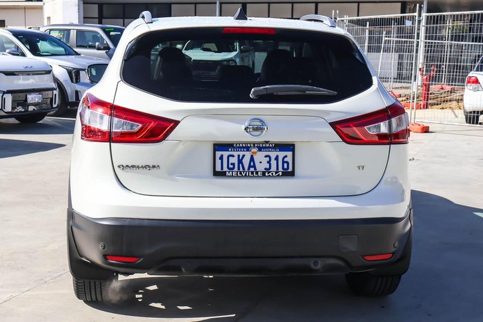 2017 Nissan QASHQAI Ti