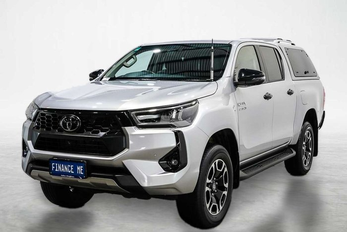 2024 Toyota Hilux SR5 48V