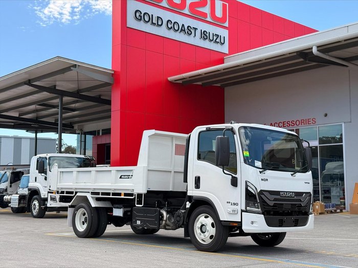 2026 Isuzu Nqr 88/80-190 Tipper