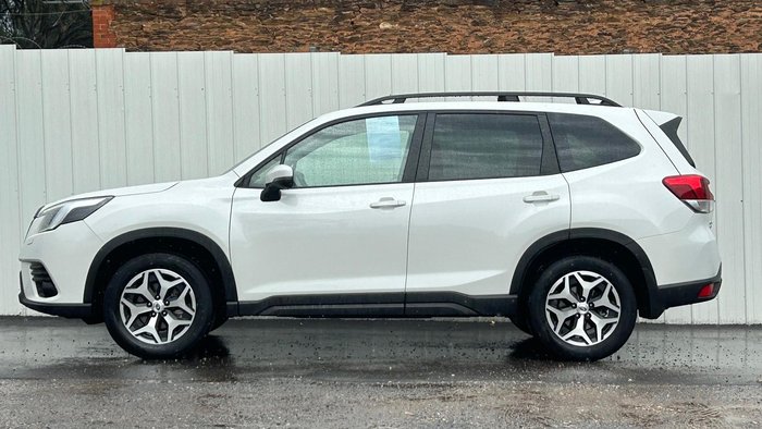 2022 Subaru Forester 2.5i