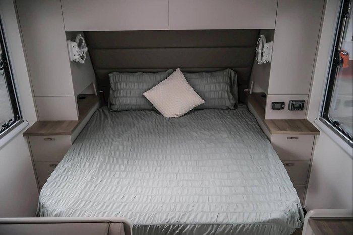 2026 Essential Caravans Highlander V5-2 20'6