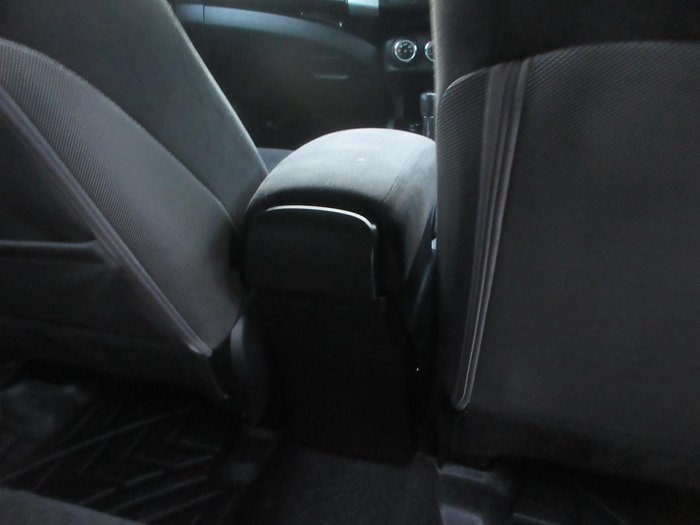 2010 Mitsubishi Outlander VR