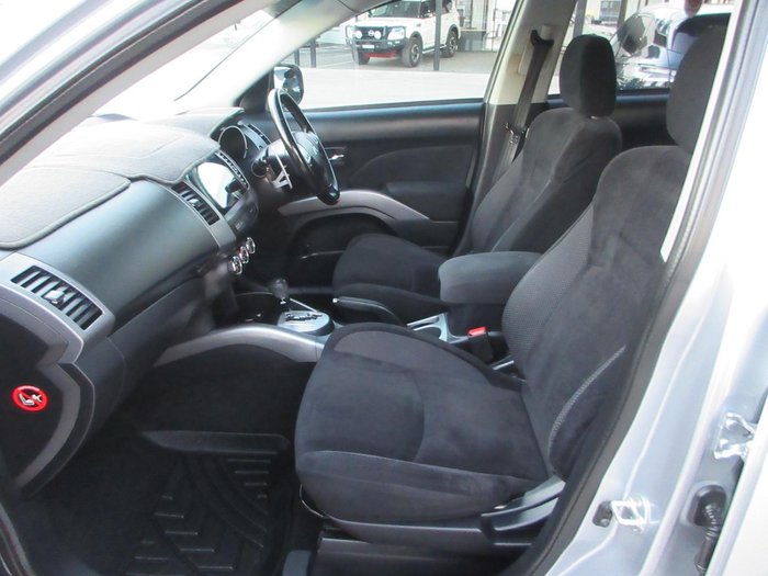 2010 Mitsubishi Outlander VR