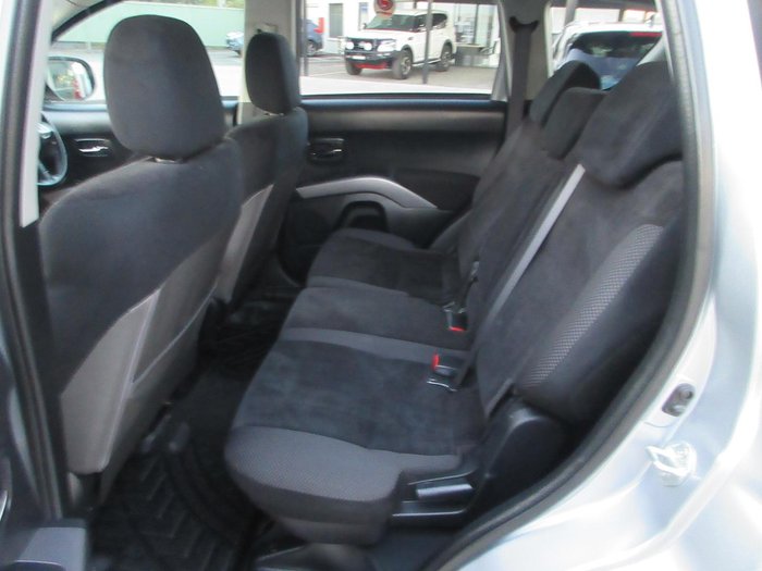 2010 Mitsubishi Outlander VR