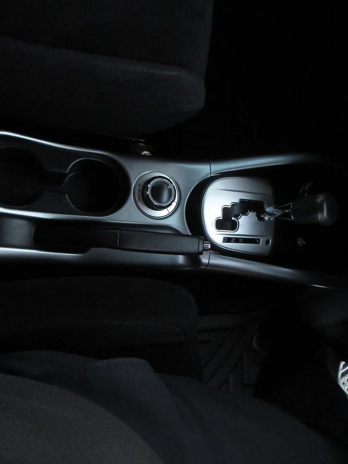 2010 Mitsubishi Outlander VR