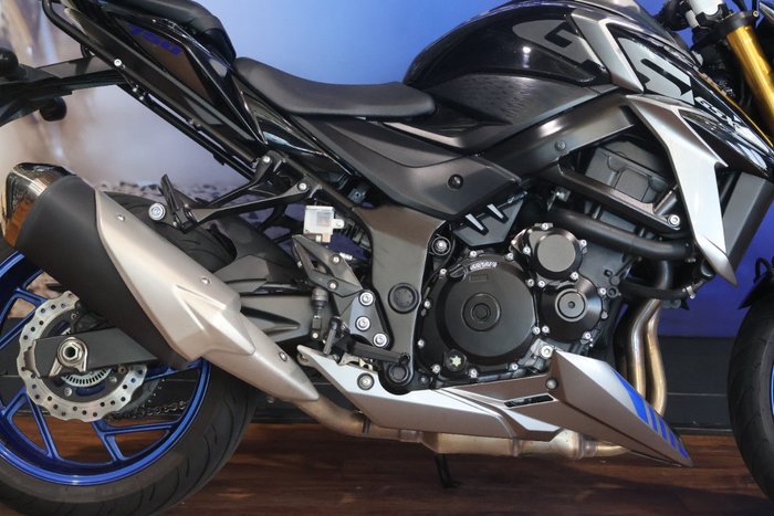 2021 Suzuki GSX-S750A