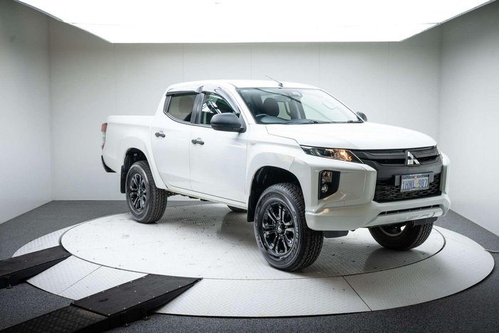 2022 Mitsubishi Triton GLX-R