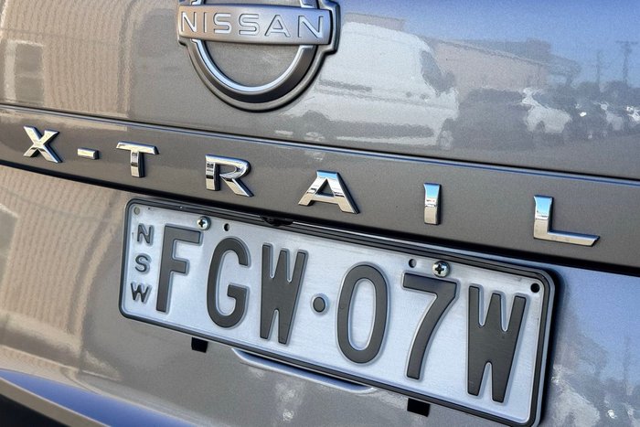2024 Nissan X-TRAIL ST-L