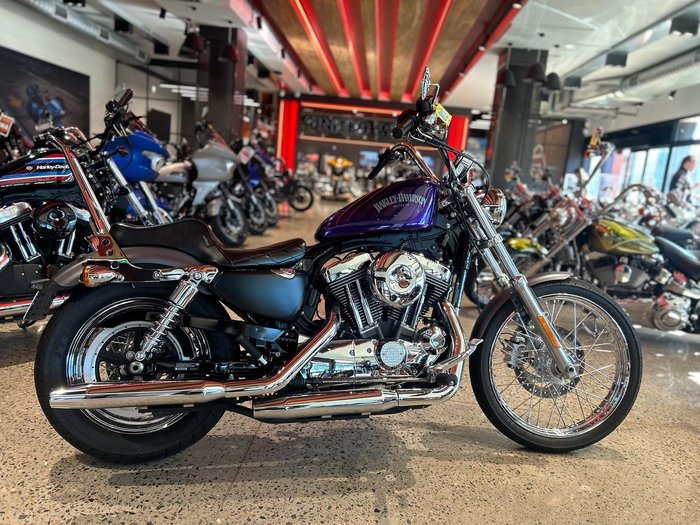 2016 Harley-Davidson Seventy-Two (XL1200V)