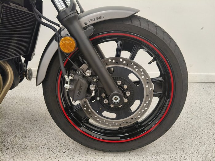 2024 Kawasaki VULCAN S CAFE grey