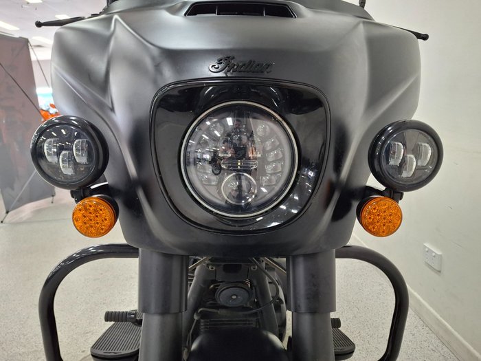 2023 INDIAN CHIEFTAIN DARK HORSE Black
