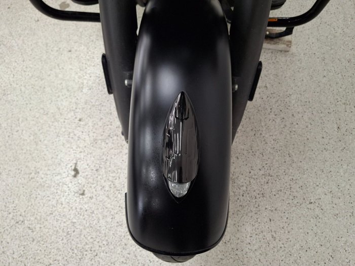 2023 INDIAN CHIEFTAIN DARK HORSE Black