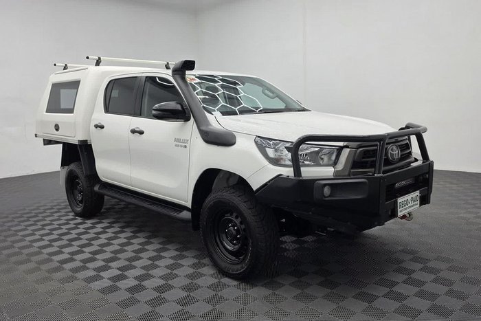 2022 Toyota Hilux SR