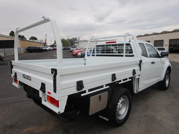 2026 Isuzu D-MAX SX