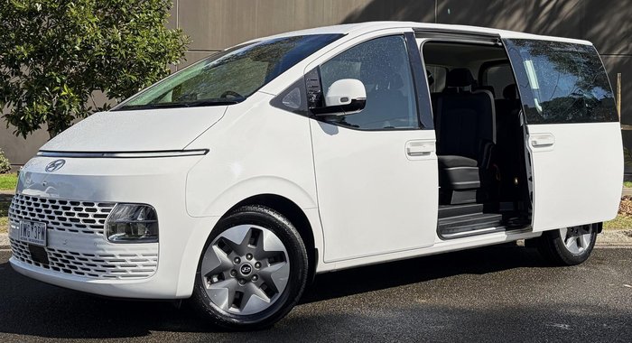2022 Hyundai STARIA Elite