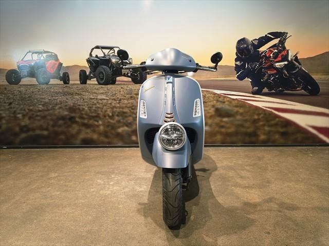 2025 Vespa GTV Officina 8 300