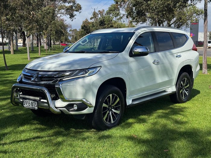 2017 Mitsubishi Pajero Sport GLX