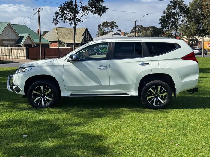 2017 Mitsubishi Pajero Sport GLX