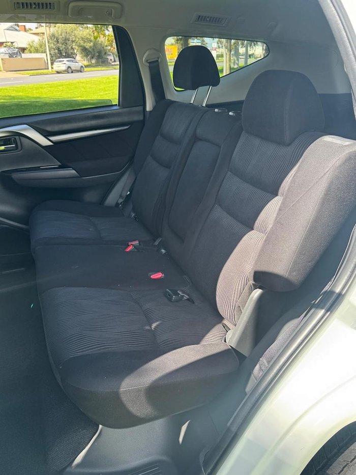 2017 Mitsubishi Pajero Sport GLX QE MY17 4X4 Dual Range White