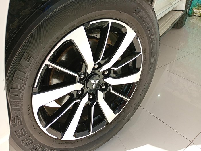 2017 Mitsubishi Pajero Sport Exceed