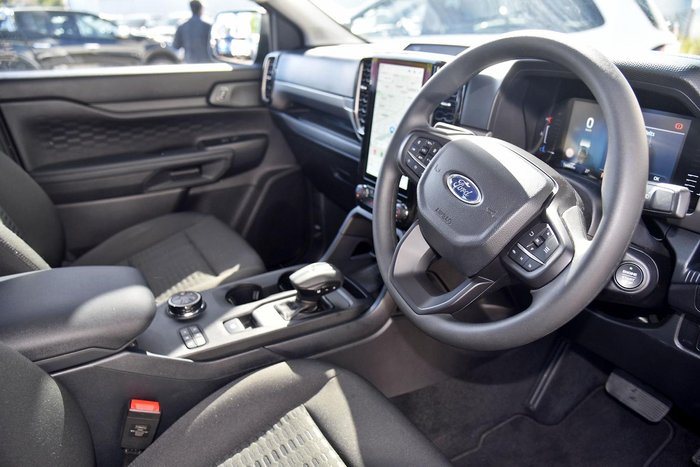 2025 Ford Everest Ambiente