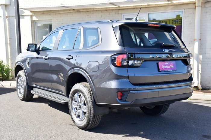 2025 Ford Everest Ambiente
